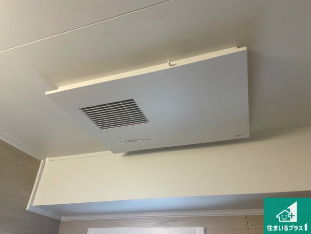 パレ武庫川プルミエールIIIの冷暖房・空調設備|四季を通して快適なバスライフをお手伝いする浴室暖房乾燥機！浴室の乾燥・暖房・涼風・換気はもちろん、２４時間換気にも対応！
