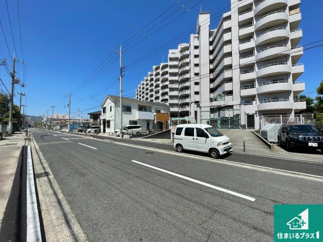 パレ武庫川プルミエールIIIの外観|車通りの少ない前面道路！お子様がいらっしゃるご家族でも安心！