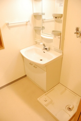J city紙屋町の洗面所|スペースが確保できる洗面所です