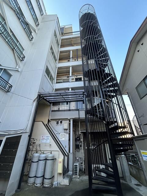 第一幸亀ビルの外観