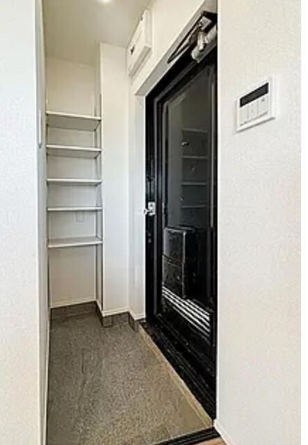 第一幸亀ビルの玄関|※別部屋参考写真