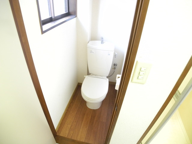 シャトル清水のトイレ