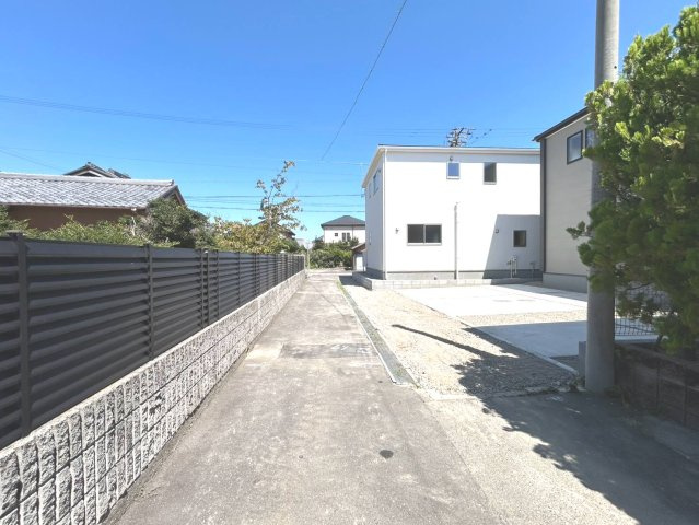 リーブルガーデン　一宮市蓮池第３　全２区画分譲の前面道路含む現地写真|■前面道路　■ヤマダ不動産　株式会社リライフ　
■夢のマイホーム購入をフルサポートします！
