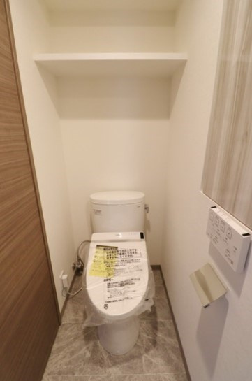 杉並区下井草５丁目の賃貸マンションのトイレ