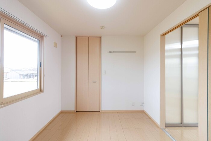 セジュールあかねの洋室
