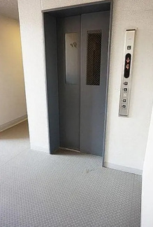 【ロビー】
