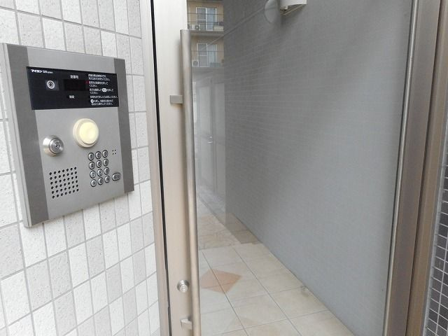 プリズプランタンⅡのエントランス