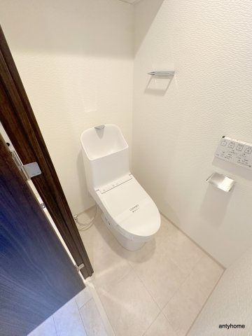 エステムコート北堀江2　仲介手数料無料のトイレ