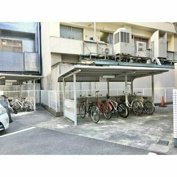 プライムコート栄生　名古屋市賃貸　仲介手数料無料の駐車場