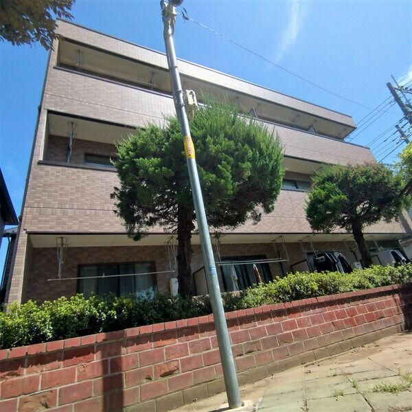 蕨市中央３丁目の賃貸マンションの外観