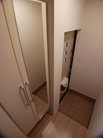 ラトゥール・エヌの玄関