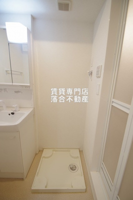 【設備】 | ジュネス | 洗濯機置場