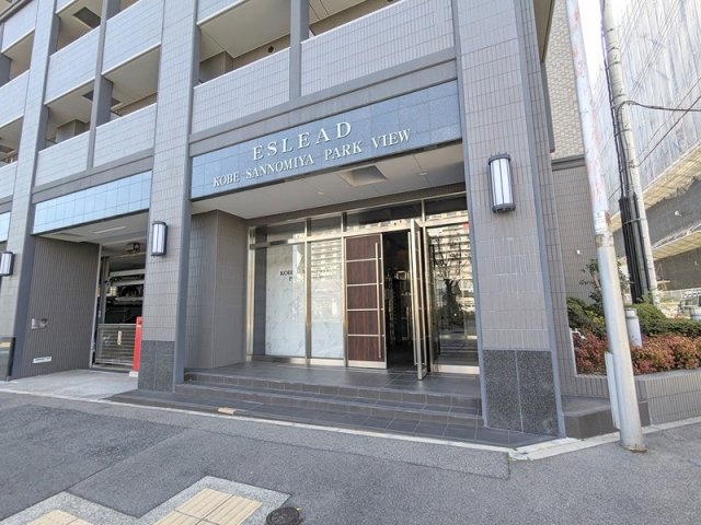 エスリード神戸三宮パークビューのエントランス