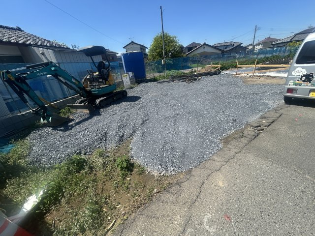 新築　前橋市駒形町1区画の駐車場|現地写真　駐車スペースは建物東側に並列2台可能！
