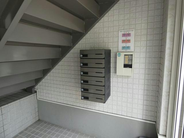 ハイツハピネスＢ館のエントランス