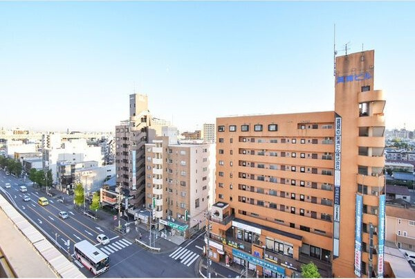 Gramercy Shiromi-doriの展望