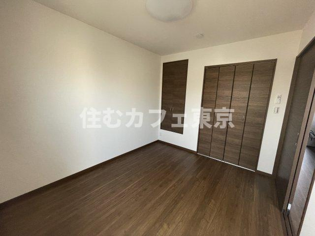 立川市栄町２丁目のアパートの洋室