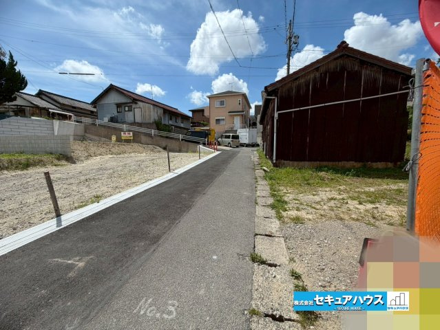 【今からご案内可能】知多郡東浦町藤江字三丁　全3棟の前面道路含む現地写真|事前予約にて現地ご見学いただけます！お気軽にお問い合わせください♪
■株式会社　セキュアハウス■
住宅ローンに強く、知識、経験豊富なスタッフ在籍
お客様に寄り添い、ご成約後もサポート致します。