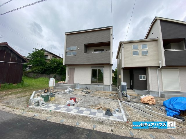 【今からご案内可能】知多郡東浦町藤江字三丁　全3棟の外観|事前予約にて現地ご見学いただけます！お気軽にお問い合わせください♪
■株式会社　セキュアハウス■
住宅ローンに強く、知識、経験豊富なスタッフ在籍
お客様に寄り添い、ご成約後もサポート致します