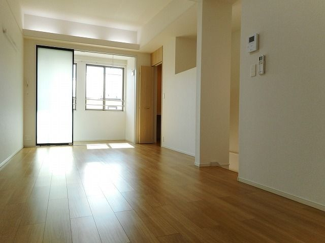 ガーデニア西町の居間・リビング