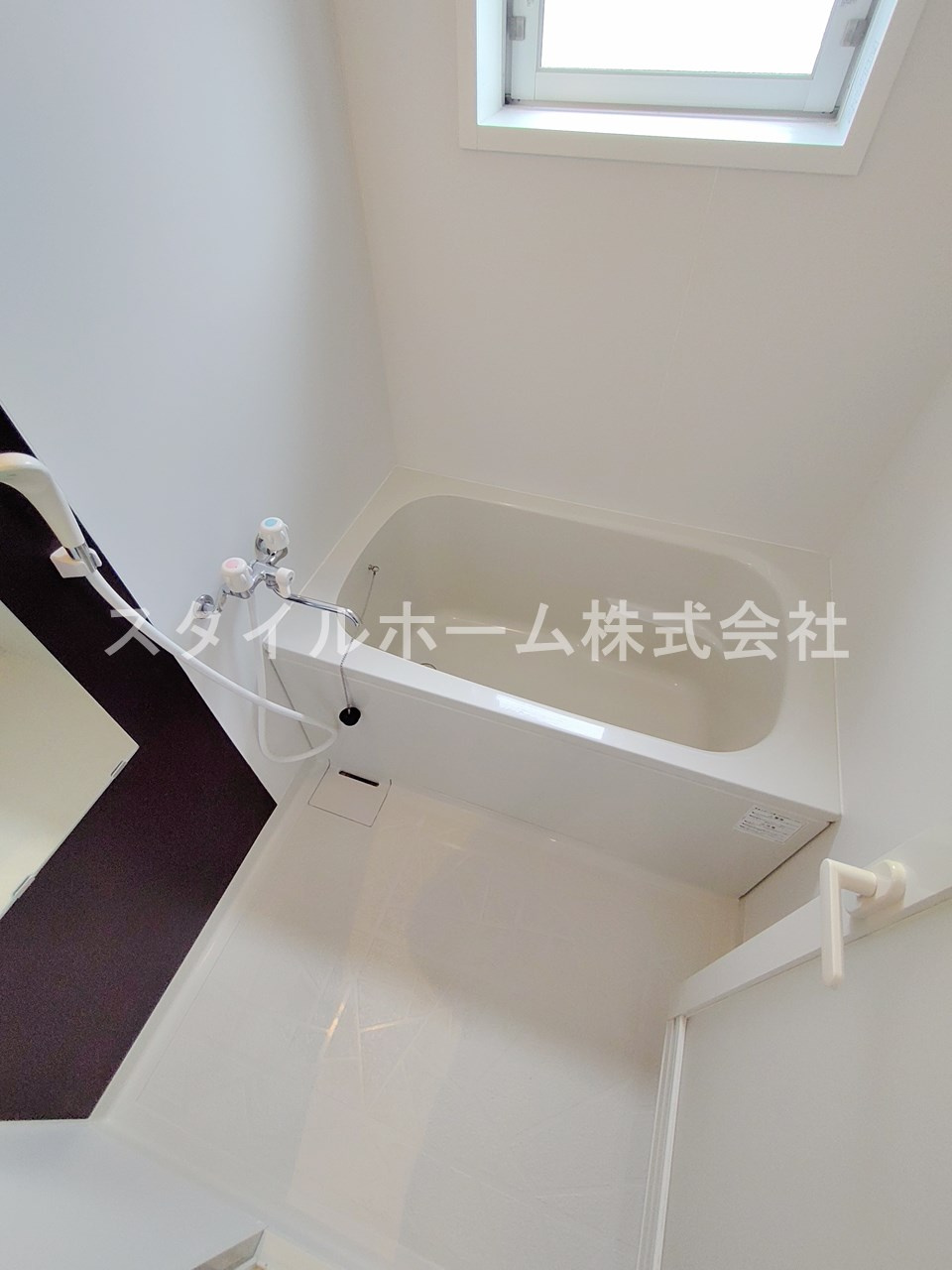 ＺＥＥＫの浴室|別部屋写真です。