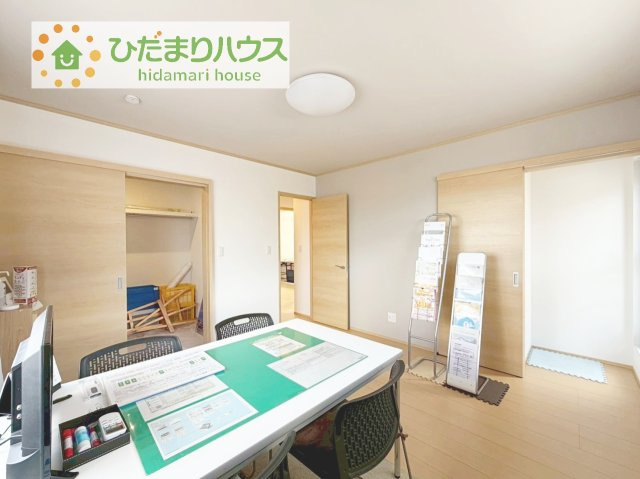 【寝室】 | 坂東市岩井　新築戸建 | 天井の高い主寝室♪ゆっくりと過ごせる大人のくつろぎ空間！