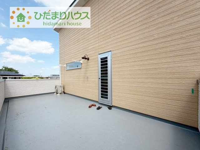 【バルコニー】 | 坂東市岩井　新築戸建 | 広々としたバルコニー。お洗濯物もぜーんぶ干せちゃいます！！