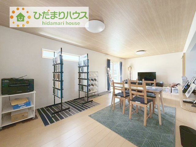 【居間・リビング】 | 坂東市岩井　新築戸建 | 早くお仕事終わらせて、家に帰りたくなるようなリビングです(^^♪