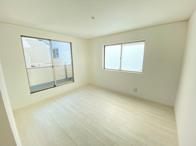 西原町与那城（全2棟）ラストB号棟の洋室|※同仕様写真です