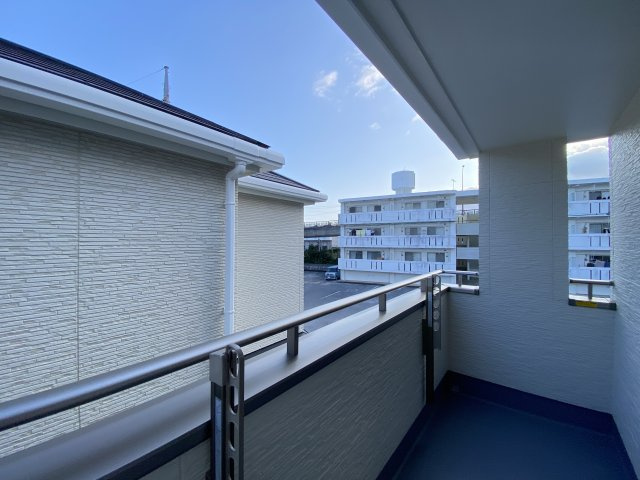 西原町与那城（全2棟）ラストB号棟のバルコニー|※同仕様写真です