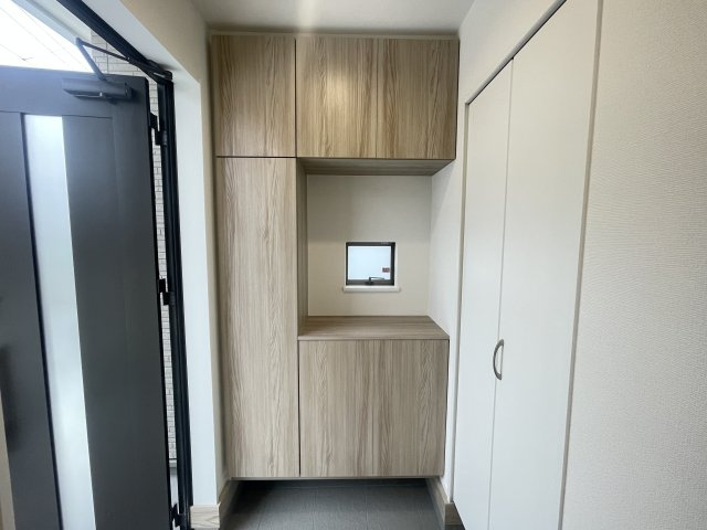 西原町与那城（全2棟）ラストB号棟の玄関|※同仕様写真です