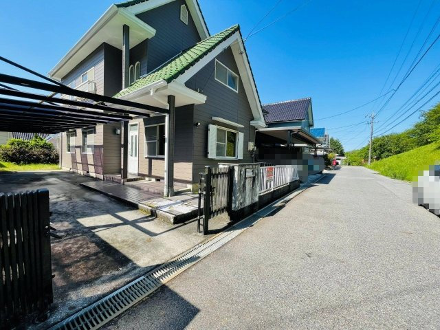豊田市花沢町の前面道路含む現地写真