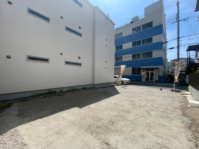 【前面道路含む現地写真】の画像
