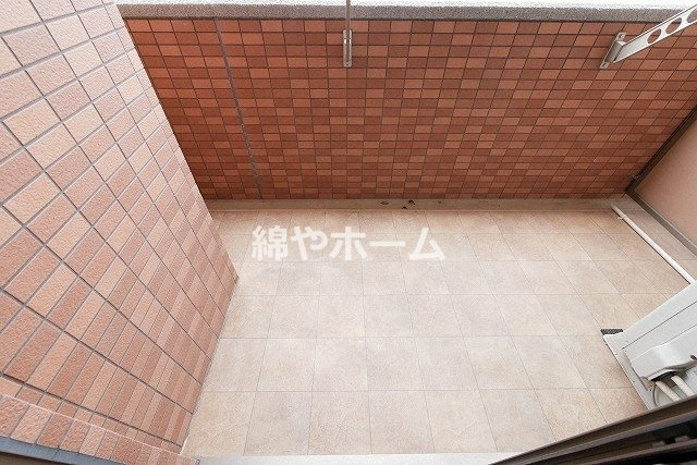 フレンシアノイエ難波南のバルコニー|開放的で明るい空間を演出してくれるバルコニーです