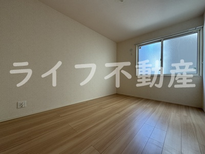 クローバー友井の洋室|広々とした洋室です