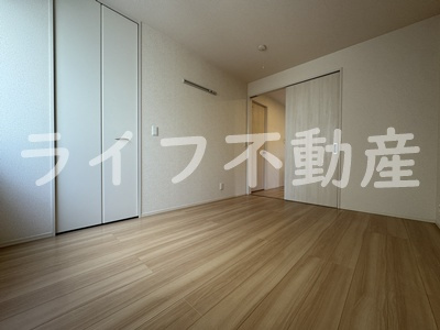 クローバー友井の洋室|コンパクトで使いやすい洋室です