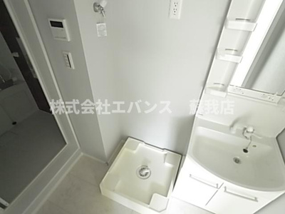 【洗面所】 | レアリゼ蘇我Ⅱ | 忙しい朝には欠かせない洗面所です