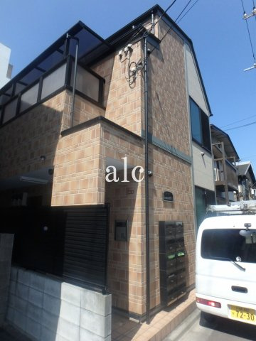 hana高円寺のエントランス