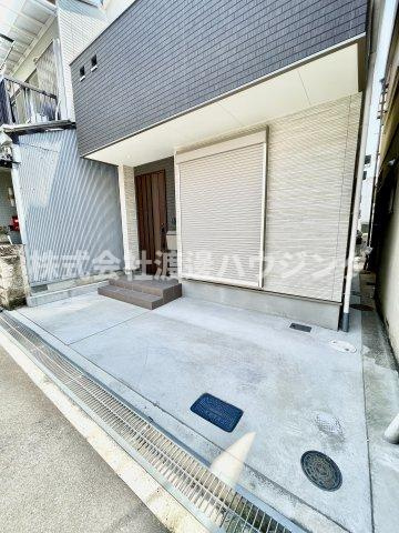 庄内栄町1丁目一戸建の駐車場
