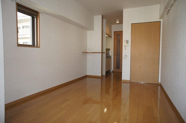 新品家具付きマンション対馬小路18(KaGood福岡)の居間・リビング