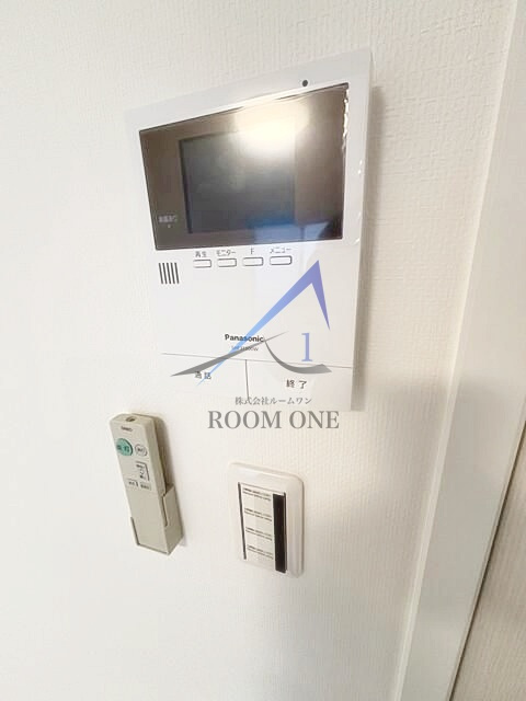 ＣＳ千住新橋のセキュリティ|モニター付きインターホンです。