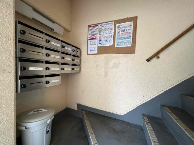 西大久保イレブンのロビー|建物の内部です
