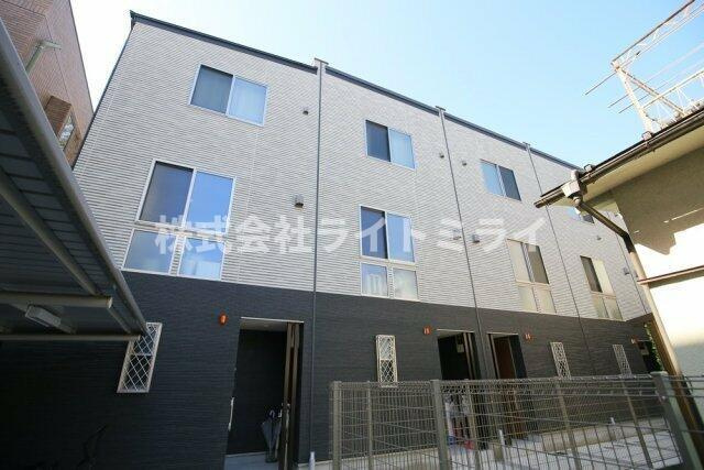 プラハテラス東大前の外観| 