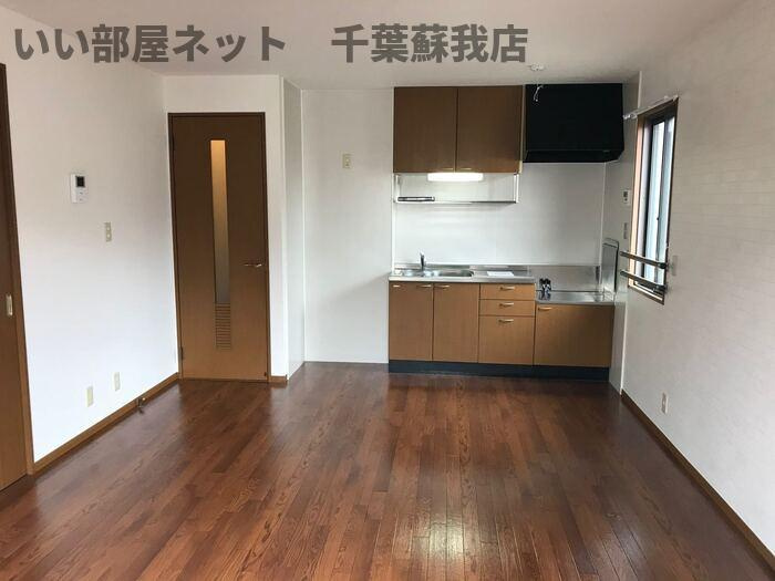 ラークヴィラ・トバリの居間・リビング