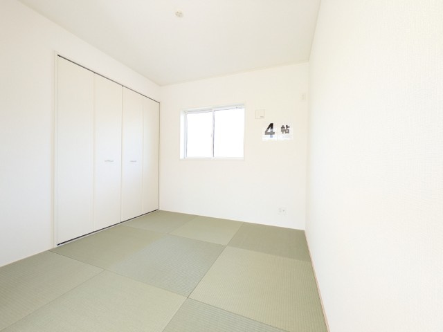 【新築戸建】　いわき市郷ヶ丘第8　全2棟の和室|同社施工写真　1階にある和室は来客用のスペースとしても重宝します。