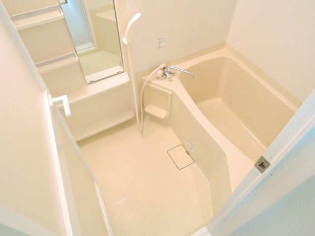高槻市古曽部町１丁目の賃貸マンションの浴室