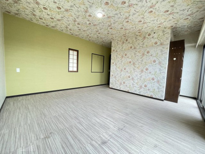 【洋室】 | ソレイユ川西グランベール