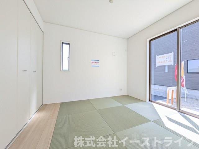 【新築戸建】　いわき市平第21　全2棟の和室|1号棟写真　1階にある和室は来客用のスペースとしても重宝します。