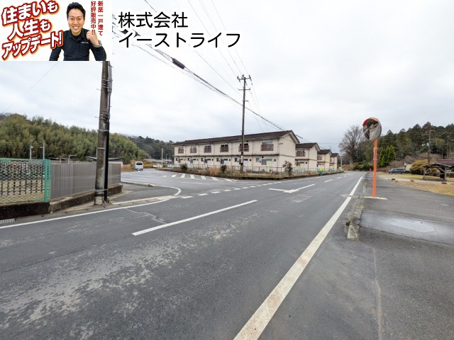 【売地】【値下げ】　いわき市常磐下湯長谷町　限定1区画　※建築条件なしの前面道路含む現地写真|東側8ｍ公道