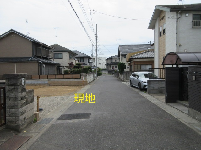 【仲介手数料無料】新築戸建　深谷市緑ヶ丘20-18（全1棟）大型平屋住宅の前面道路含む現地写真